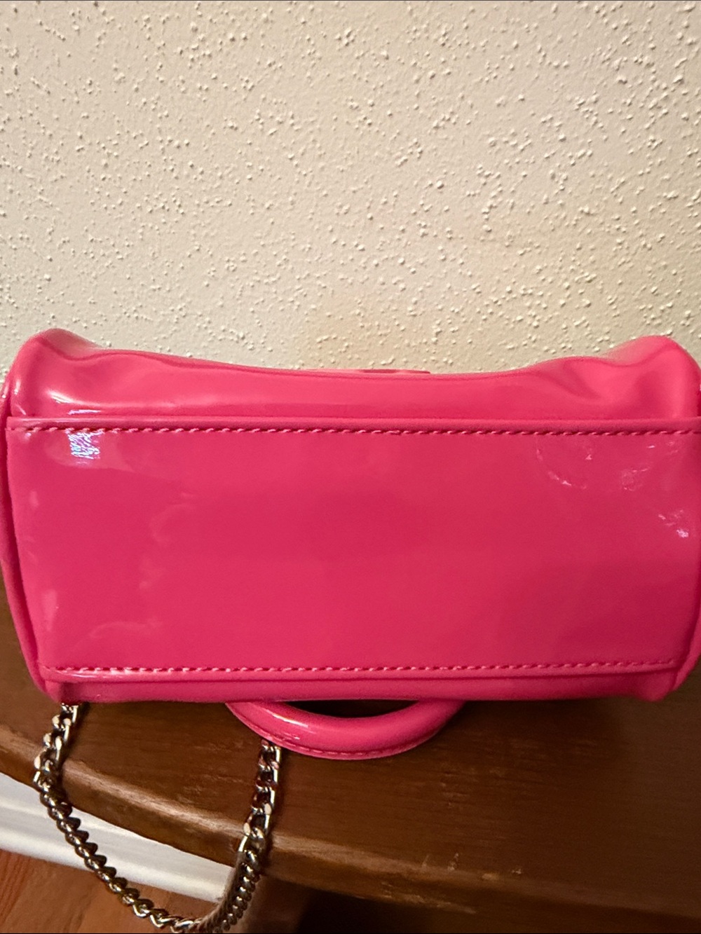 Barbie Hot Pink Patent Mini Handbag with Chain - Picture 6 of 7